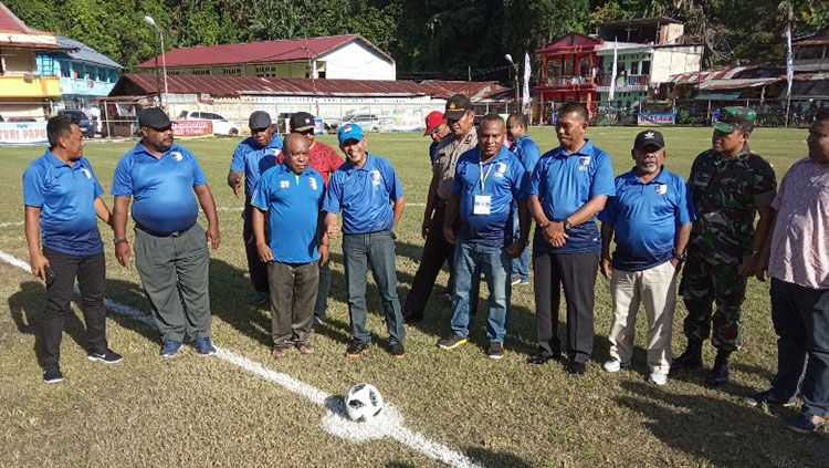 Argapura Cup II menjadi jawaban untuk membina bakat sepak bola hebat dari Papua. Copyright: © Sudjarwo/INDOSPORT