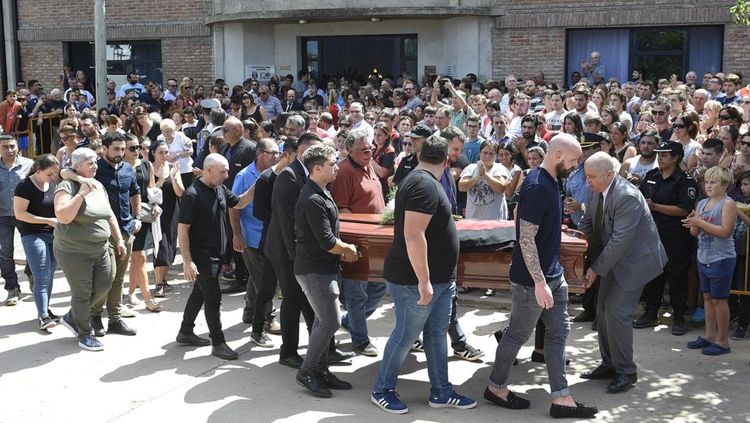 Pemakaman Emiliano Sala berlangsung di Argentina Copyright: © www.thenational.ae