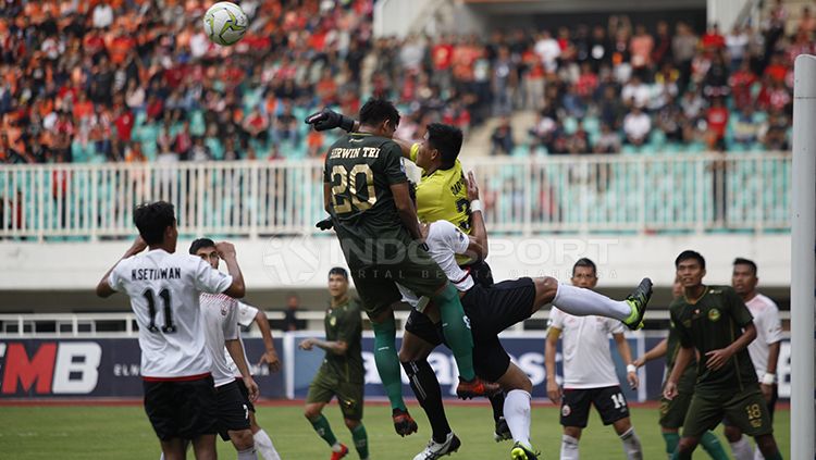 Situasi pertandingan PS TIRA Persikabo melawan Persija Copyright: © Herry Ibrahim/INDOSPORT