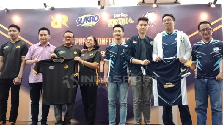 RRQ dan EVOS rivalitas yang tak pernah padam. Copyright: © Shintya Anya Maharani/INDOSPORT