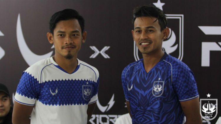 Jersey baru PSIS Semarang untuk Pramusim dan Piala Indonesia. Copyright: © PSIS.co.id