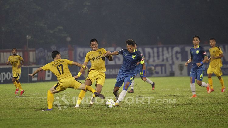 Laga leg pertama babak 16 besar Piala Indonesia, Bhayangkara FC vs PSIS Semarang Copyright: © Herry Ibrahim/INDOSPORT