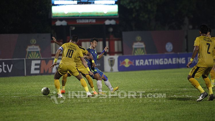 Laga leg pertama babak 16 besar Piala Indonesia, Bhayangkara FC vs PSIS Semarang Copyright: © Herry Ibrahim/INDOSPORT