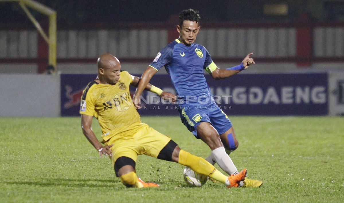 Laga leg pertama babak 16 besar Piala Indonesia, Bhayangkara FC vs PSIS Semarang Copyright: © Herry Ibrahim/INDOSPORT