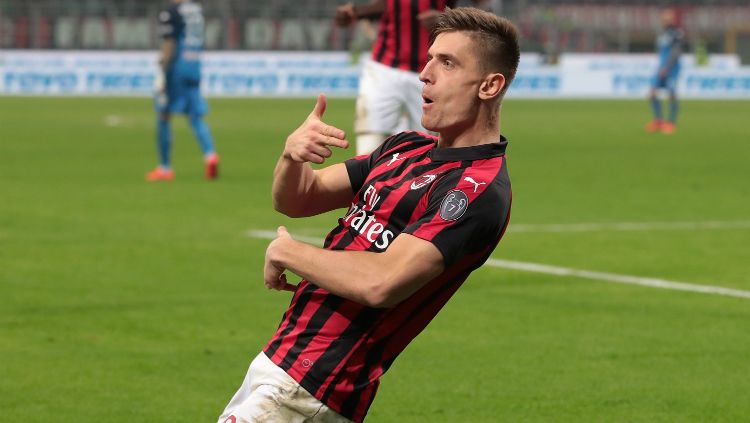 Striker AC Milan, Krzysztof Piatek, saat merayakan gol kontra Empoli. Copyright: © GettyImages