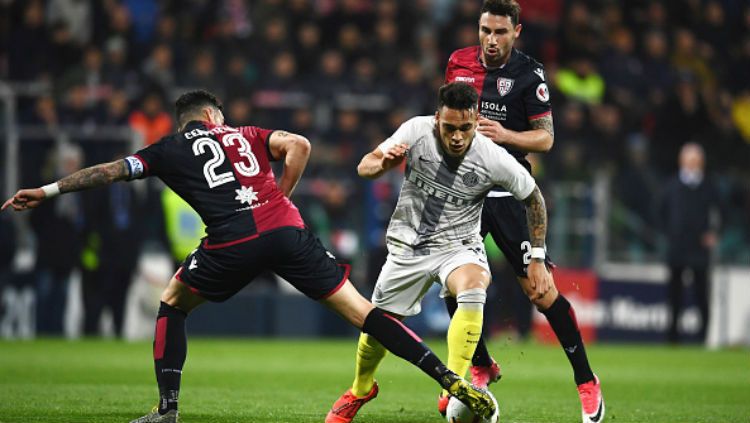 Cagliari vs Inter Milan. Copyright: © INDOSPORT