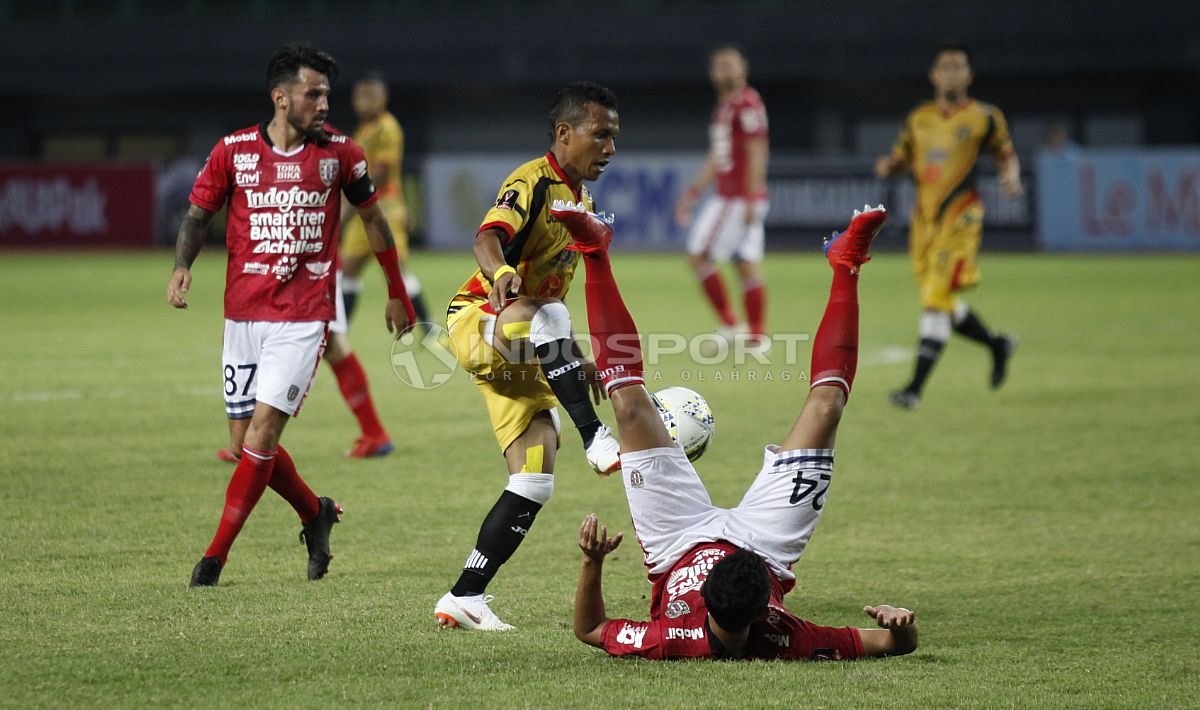 Bali United vs Mitra Kukar Copyright: © Herry Ibrahim/Soicaumienbac.cc