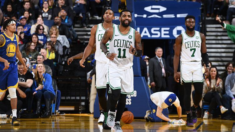 Selebrasi para pemain Boston Celtics. Copyright: © INDOSPORT