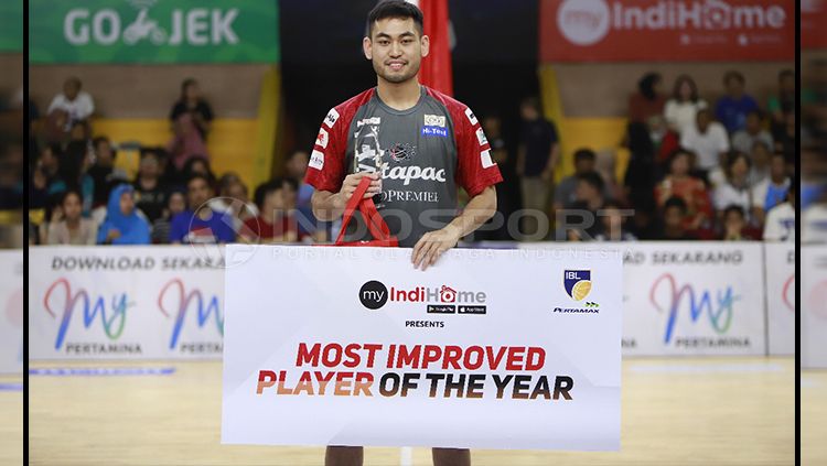 Widyanta Putra Teja meraih gelar Most Improved Player of The Year di IBL 2018/19. Copyright: © Shintya Anya Maharani