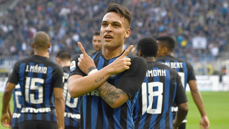 Gelandang Inter Milan, Matteo Politano dikabarkan akan segera hijrah ke klub Liga Italia lainnya, Napoli. Copyright: © INDOSPORT
