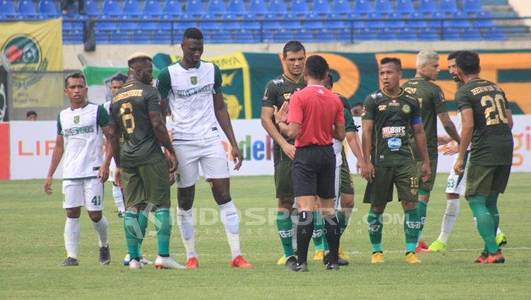 TIRA Persikabo vs Persebaya Surabaya Copyright: © Arif Rahman/INDOSPORT