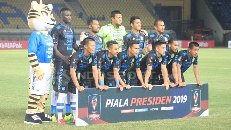 Starting eleven Persib Bandung menghadapi Perseru Serui. Copyright: © Arif Rahman/INDOSPORT