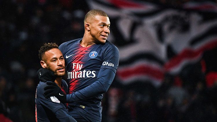 Neymar dan Kylian Mbappe, 2 pemain bintang PSG. Copyright: © INDOSPORT