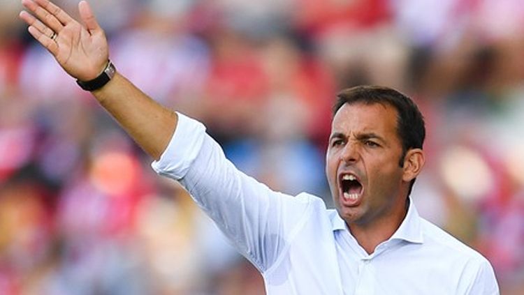 Mantan pelatih Villarreal Javier Calleja. Copyright: © INDOSPORT