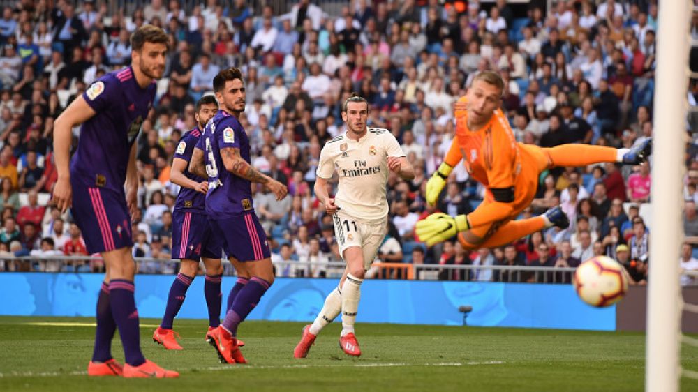 Bale melepaskan tendangan ke gawang Celta Vigo Copyright: © INDOSPORT.COM