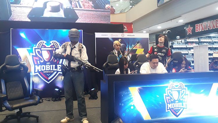 Kompetisi e-Sports Free Fire Indonesia. Copyright: &copy; Neneng Astrianti/INDOSPORT