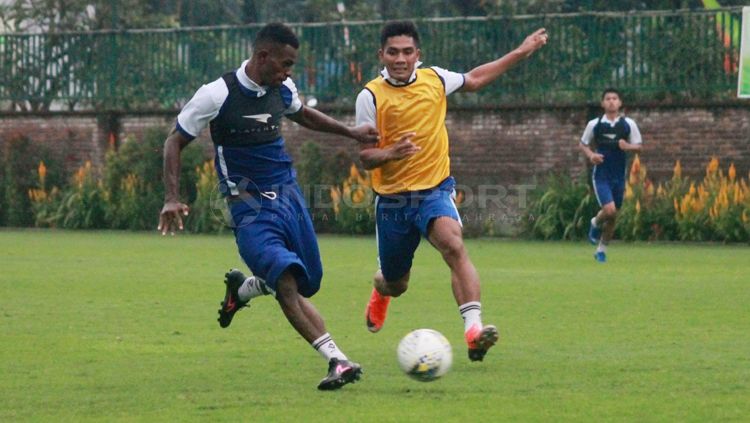 Perseru Badak Lampung FC menggelar pemusatan latihan perdana di Lestarindo Sport Garden, Boyolali, Kamis (21/03/19). Copyright: © Ronald Seger Prabowo/INDOSPORT