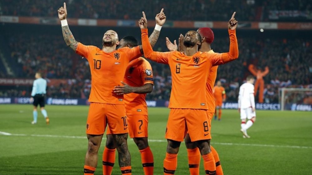 Selebrasi pemain Belanda usai cetak gol Copyright: © VI Images via Getty Images
