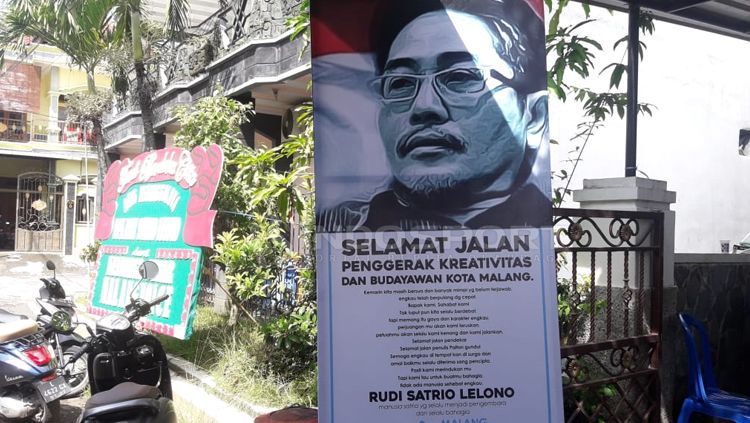 Almarhum Rudi Satrio Lelono salah satu pendiri logo Arema FC. Copyright: © Ian Setiawan/INDOSPORT