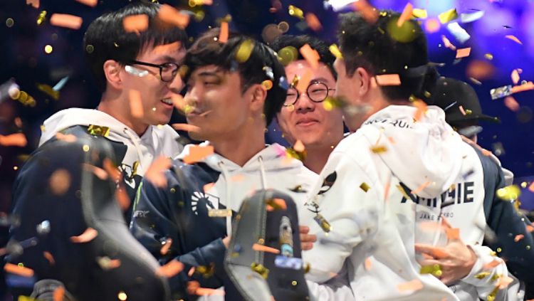 Tim Liquid usai memenangkan North American League of Legends Championship Series Summer Finals pada September 2018 lalu. Copyright: © Robert Reiners/Getty Images