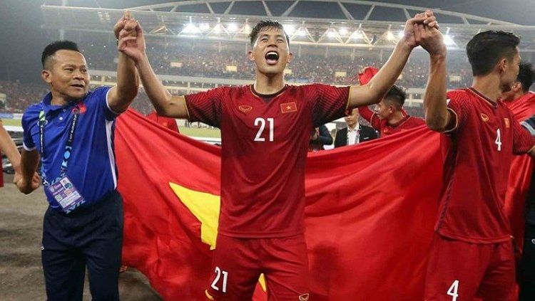 Timnas Vietnam harus mengakui keunggulan Korea Utara di fase Grup D Piala Asia U-23 2020. Vietnam juga mengalami nasib bak jatuh tertimpa tangga karena pemainnya diganjar hukuman FIFA usai mendapatkan kartu merah. Copyright: © anninhthudo.vn
