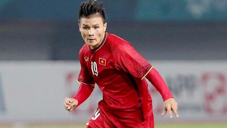 Kapten Timnas Vietnam U-23, Ngyuen Quang Hai berptensi kena hukuman kartu FIFA dan bisa berdampak buruk bagi skuat Park Hang-seo di kualifikasi Piala Dunia. Copyright: © Instagram.com/nguyenquanghai12041997