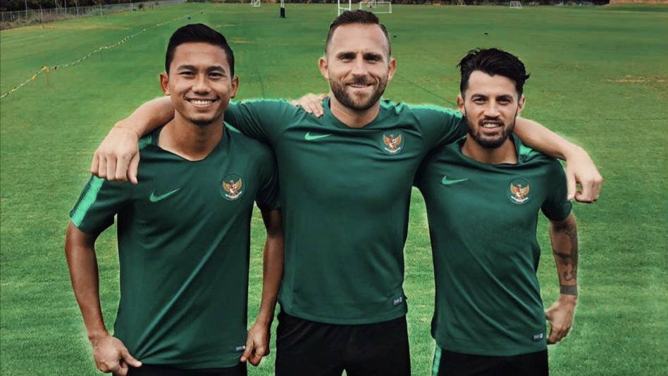 Ricky Fajrin, Spasojevic dan Lilipaly berseragam Timnas Indonesia. Copyright: © Bali United