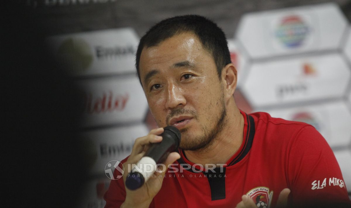 Pemain naturalisasi Indonesia asal Korea Selatan, Yuu Hyun-koo. Copyright: © Herry Ibrahim/Indosport.com