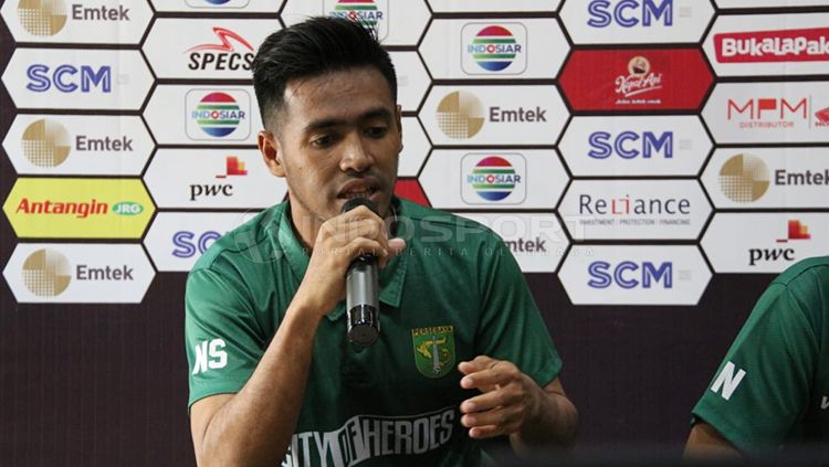 Novan Setya Sasongko, pemain klub Persela Lamongan. Copyright: © Fitra Herdian/INDOSPORT