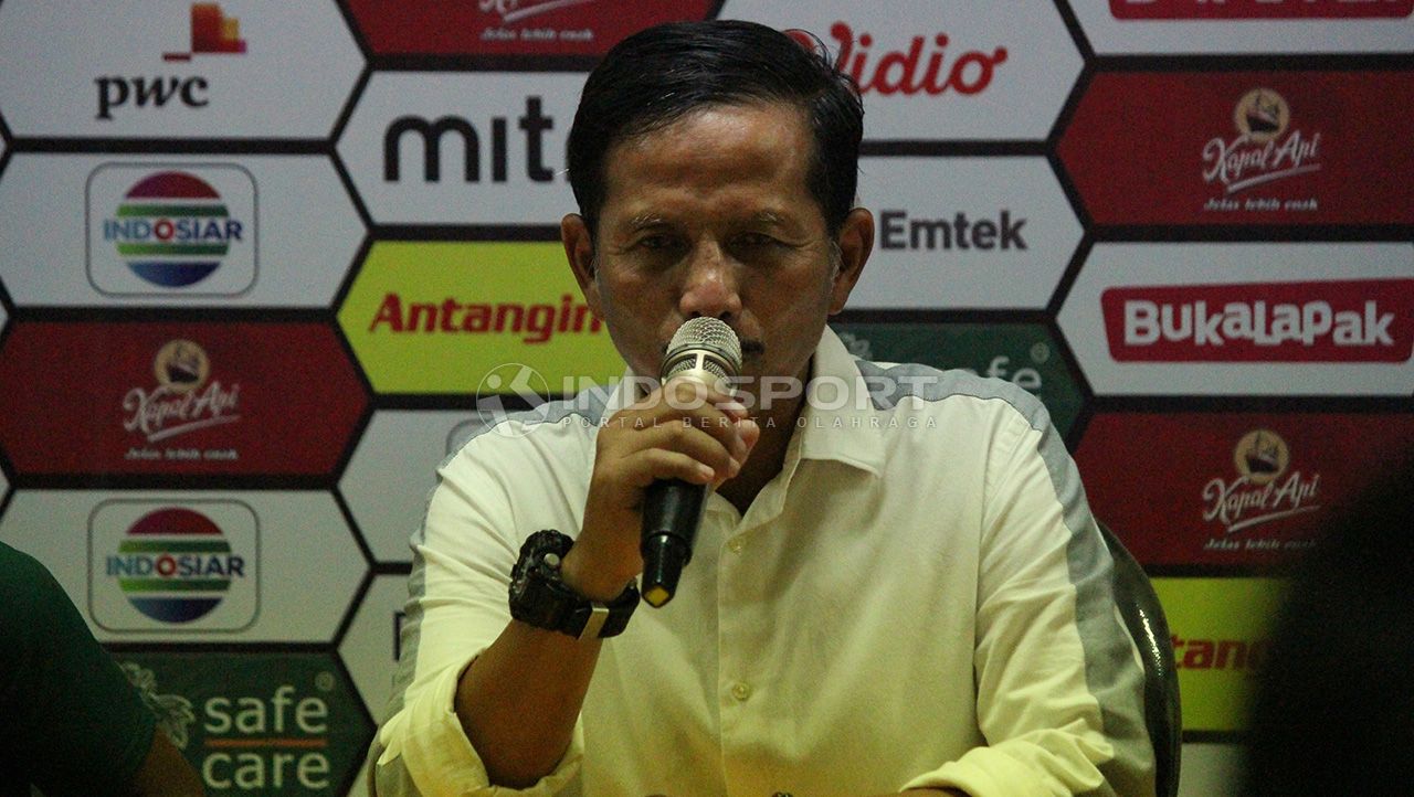 Djadjang Nurdjaman saat konferensi pers Piala Presiden 2019, Rabu (3/4/19). Copyright: © Fitra Herdian/Indosport.com