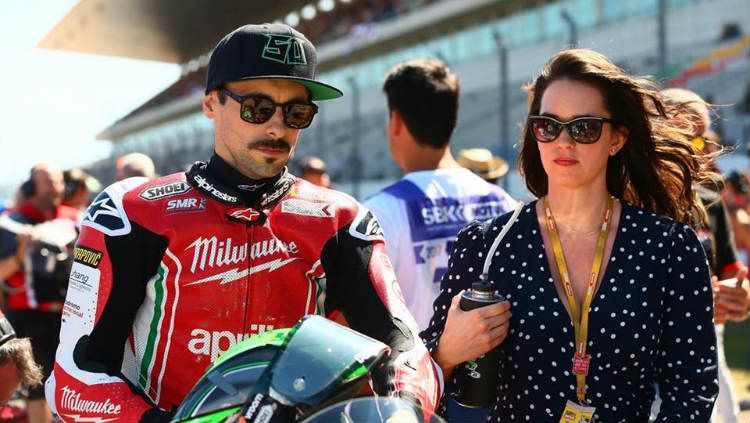 Eugene Laverty bersama sang istri, Pippa Morson. Copyright: © Facebook/Eugene Laverty