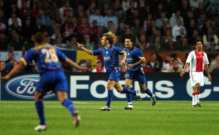 Nedved merayakan gol Copyright: © John Walton - EMPICS/PA Images via Getty Images