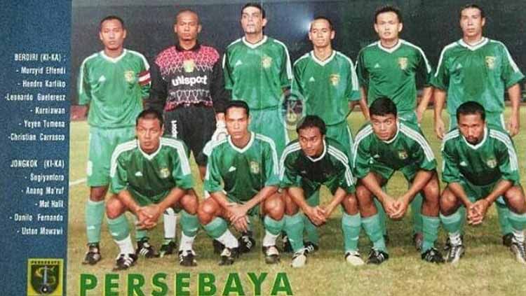 Skuat Persebaya Surabaya raih gelar Liga Indonesia 2004. Copyright: © Twitter/@MemoriLigina