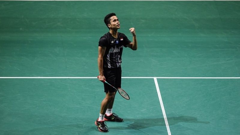 nthony Sinisuka Ginting menyatakan keinginannya untuk bisa melebihi apa yang dicapai oleh legenda bulutangkis Taufik Hidayat. Copyright: © ROSLAN RAHMAN/AFP/Getty Images