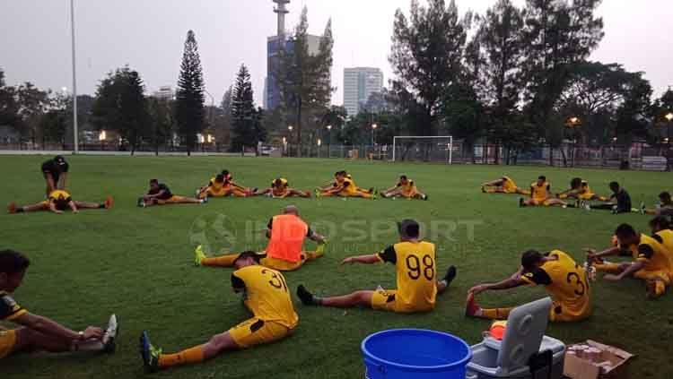 Suasana latihan pemain Bhayangkara FC. Copyright: © Shintya Anya Maharani/INDOSPORT