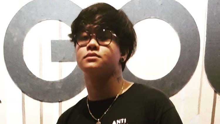 Sosok Youtuber gaming Ericko Lim tak lepas dari kontroversi, mulai dari kasus narkoba sampai skandal perselingkuhan dengan eSports player Listy Chan. Copyright: © Ericko Lim