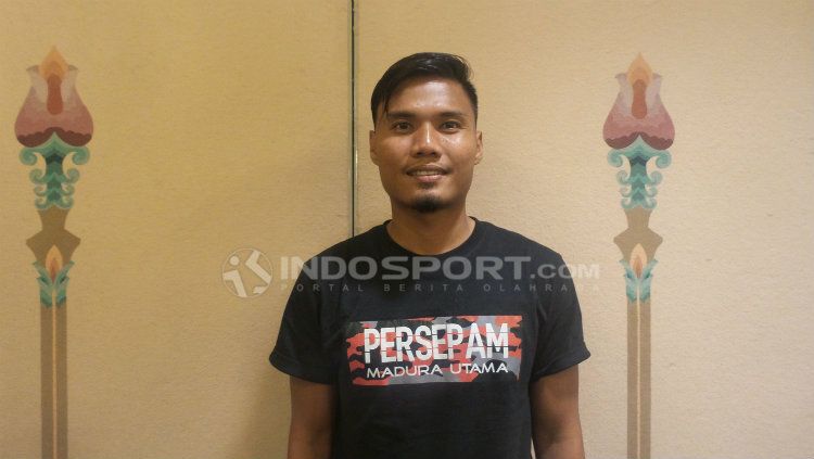 Persikabo Bogor mendatangkan full back kiri, Aditya Putra Dewa untuk mengarungi Liga 1 2020. Dewa yang bakal mengisi posisi sisi kiri milik Abduh Lestaluhu yang hijrah ke Persebaya Surabaya pun punya target bersama klub barunya itu. Copyright: © Ronald Seger/INDOSPORT