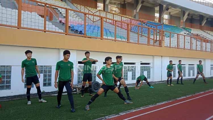 Proses Seleksi Timnas Indonesia U-19 di Stadion Wibawa Mukti, Cikarang (25-04-2019). Foto: Shintya Anya Maharani/INDOSPORT Copyright: © Shintya Anya Maharani/INDOSPORT