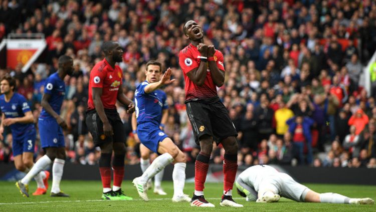 Pogba gagal mengeksekusi peluang di laga Man United vs Chelsea, Senin (28/04/19). Copyright: © Shaun Botterill/Getty Images