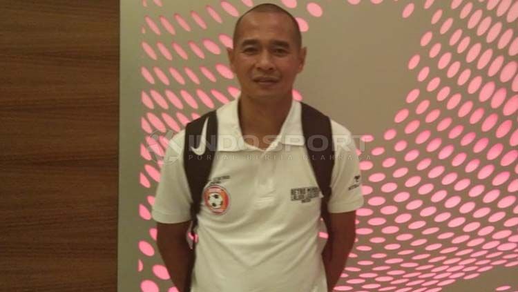 Resmi latih Sabah FA, berikut wejangan pelatih berjuluk 'Pep Guardiola Singapura' kepada Kurniawan Dwi Yulianto jelang debut di Liga Super Malaysia musim depan. Copyright: © Theresia Ruth Simanjuntak/INDOSPORT