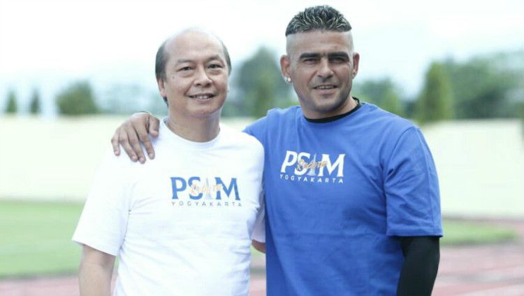 Cristian Gonzales resmi bergabung dengan PSIM Yogyakarta. Copyright: © Twitter/PSIM Yogyakarta