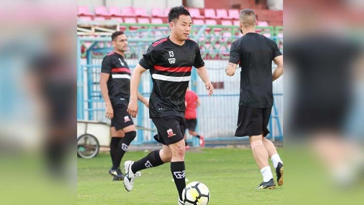 Shodai Nishikawa dipastikan tidak akan membela Madura United di kompetisi Liga 1 2019. Copyright: © maduraunited.fc