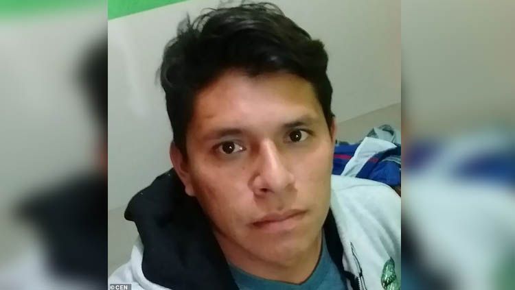 Ludwin Florez Nole, pesepak bola Peru yang meninggal dunia terkena serangan jantung karena minum air dingin setelah laga. Copyright: © dailymail.co.uk