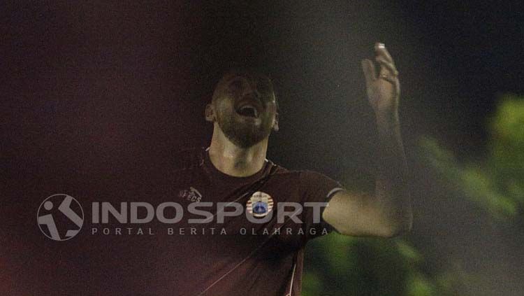Marko Simic pada latihan Persija Jakarta di Lapangan PSAU TNI Halim Perdanakusuma, Jakarta Timur, Jumat (9/5/19). Foto: Herry Ibrahim/INDOSPORT Copyright: © Herry Ibrahim/INDOSPORT