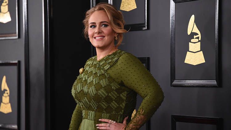 Penyanyi ternama Inggris, Adele, mengaku tidak ingin ikut-ikutan eksis menciptakan lagu untuk viral di TikTok. Copyright: © CBS Photo Archive / GettyImages