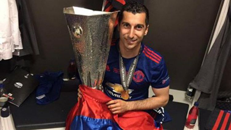 Henrikh Mkhitaryan saat juara Liga Europa musim 2016/17 bersama Manchester United. (Foto: anca.org) Copyright: © anca.org