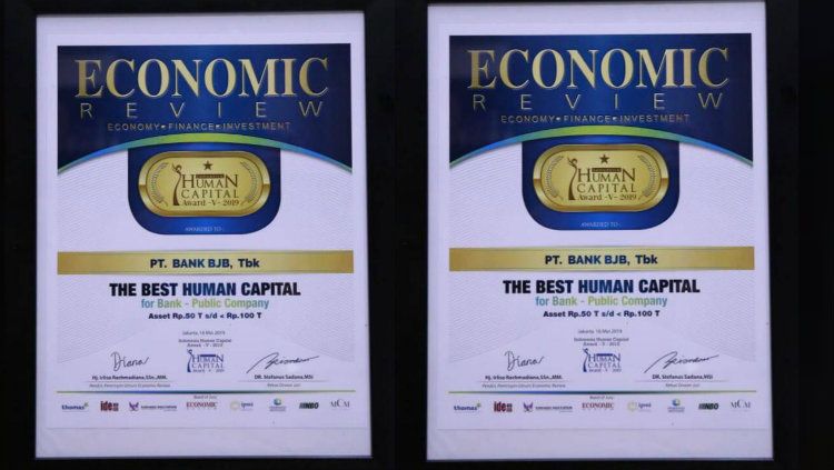 Bank bjb berhasil meraih penghargaan The Best Human Capital untuk bank publik dalam Indonesia Human Capital Award (IHCA) V 2019. Copyright: © Corporate Secretary Bank bjb