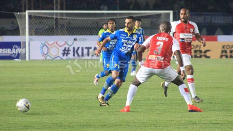 Situasi pertandingan Laga Persib Bandung vs Persipura Jayapura di pekan pertama Shopee Liga 1 2019 Copyright: © Arif Rahman/INDOSPORT
