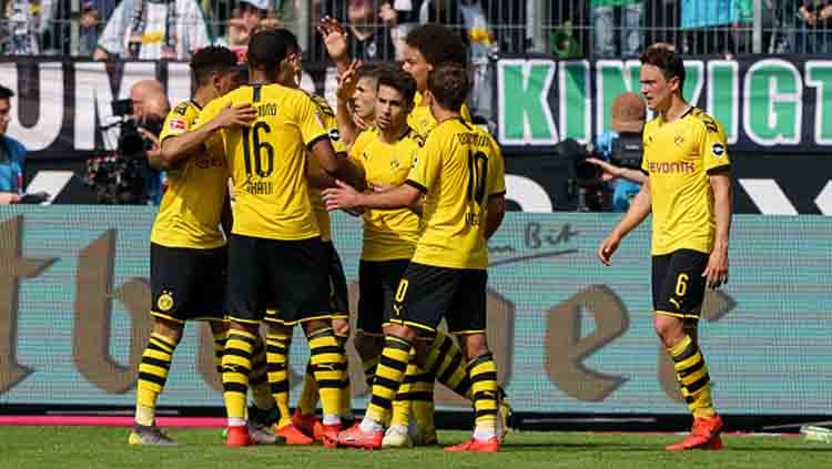 Selebrasi para pemain Borussia Dortmund. Copyright: © TF-Images