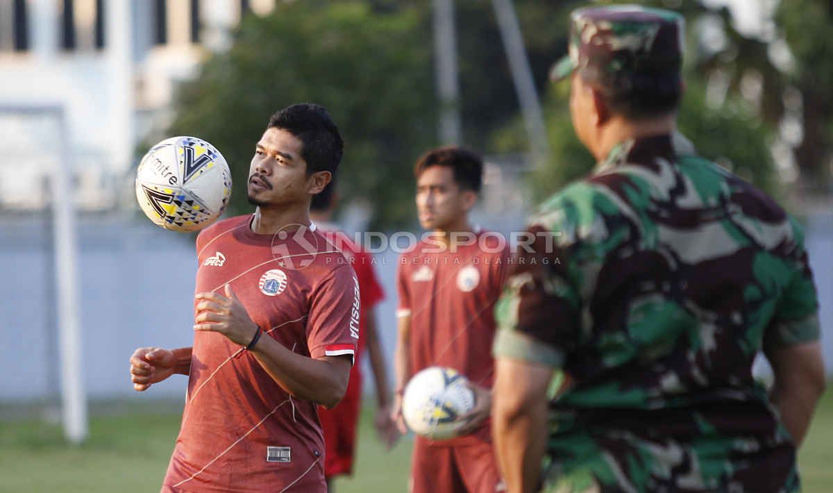 Laman media sosial AFC mengilas balik mengenai masa muda para pemain bintang dari negara-negara Asia, termasuk Bambang Pamungkas dari Indonesia. Copyright: © Herry Ibrahim/INDOSPORT